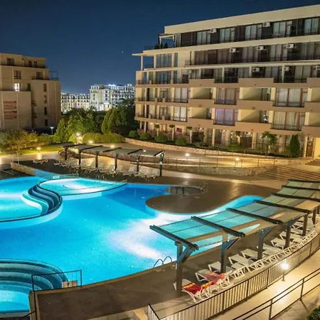 Апартаменты Luxor Zaks Свети-Влас